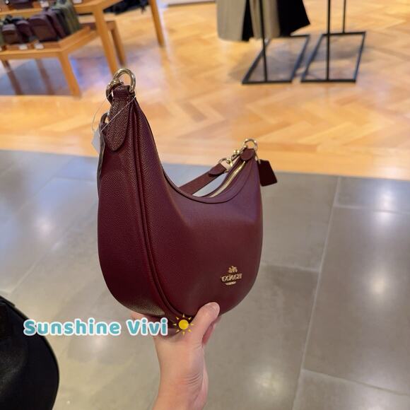 NWT Coach Aria Shoulder Bag CCL28 Crossgrain leather DARK WINE - Picture 3 of 7